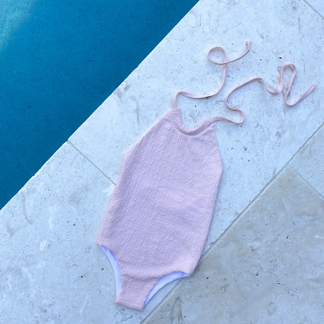 Daisy Crinkle One Piece - Strawberry